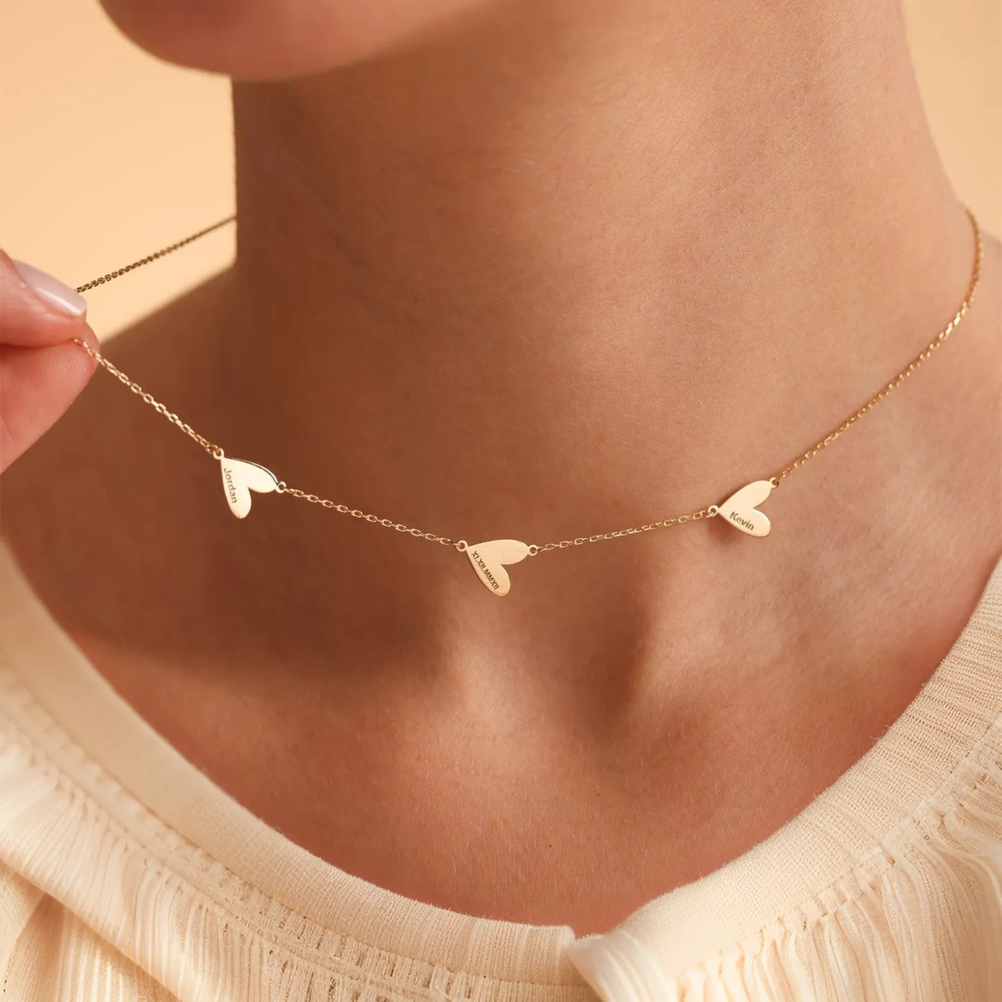 Collar personalizado con corazón grabado