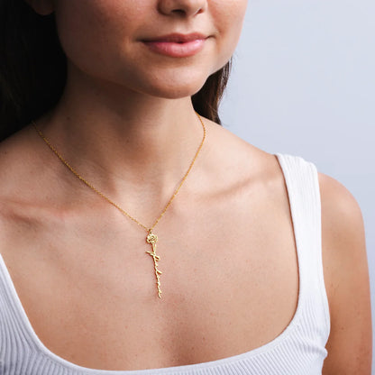 Collar personalizado con nombre y flor de nacimiento