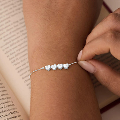Pulsera personalizada con inicial y corazón