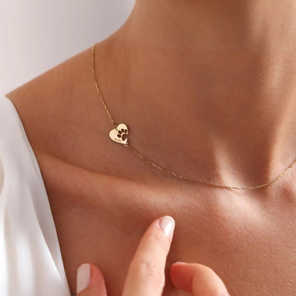 Collar personalizado con nombre y huella de corazón